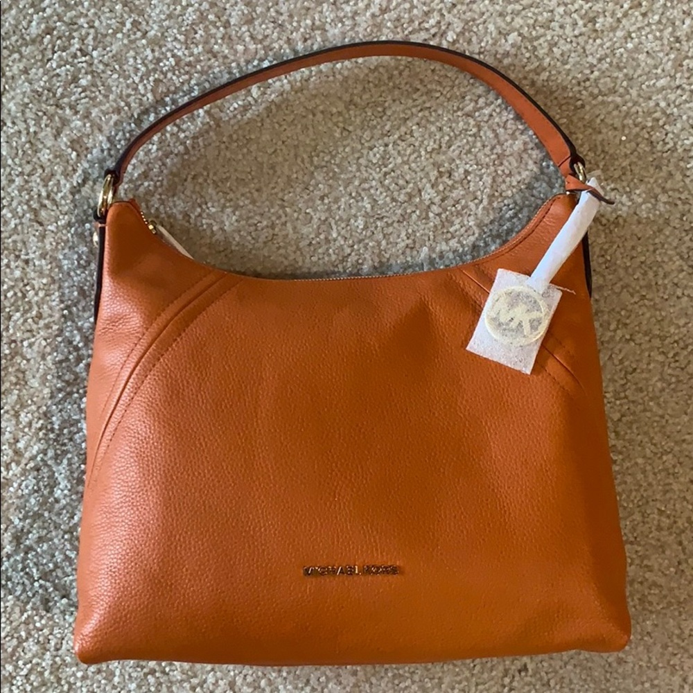 Michael Kors Aria Top Zip Large Shoulder Bag. NEW